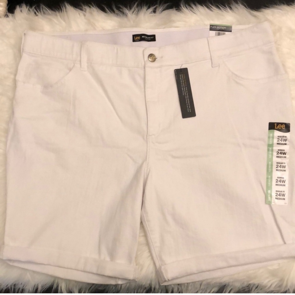 NWT Plus Size Lee Flex Motion Denim White Shorts